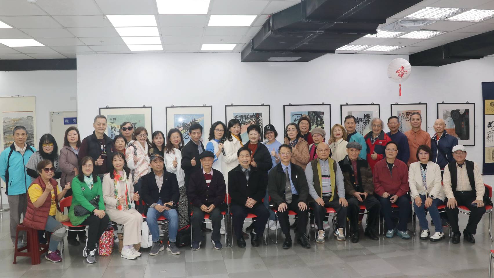 「金蛇迎春 樹藝AI展」-合照.jpg